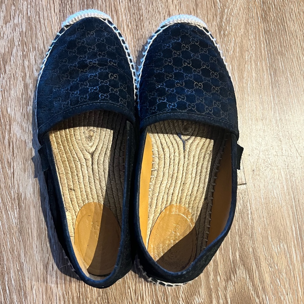 Gucci Velvet Espadrilles  - black velvet with tan rope